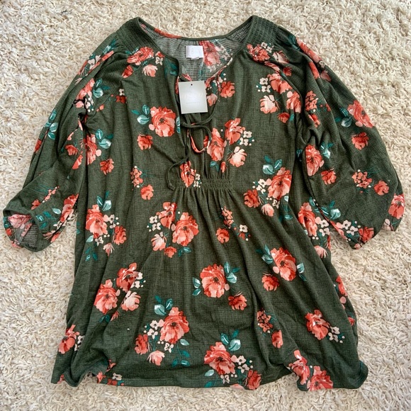 A:Glow Maternity Shirt